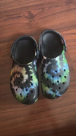 Crocs size M8 W10