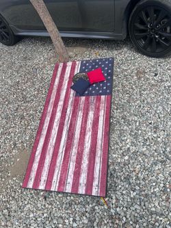 CORNHOLE BOARD