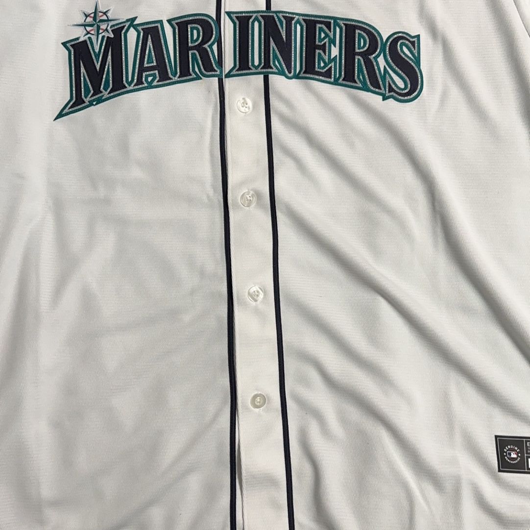 Ken Griffey Jr 2016 Mitchell & Ness Authentic Stitched Jersey Mens XL for  Sale in El Paso, TX - OfferUp