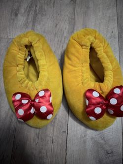 Minnie mouse slippers