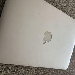 Mac Book Air Lap Top