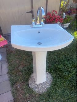 Kohler pedestal sink