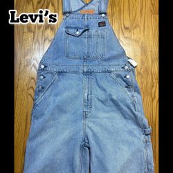 Levi's 90’s Overalls Jean Shorts Blue Denim Light Wash Men’s Sz M New No Tags