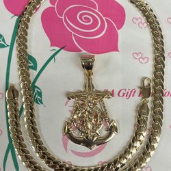 14k premium gold plated Anchor pendant and cuban necklace✨✨✨