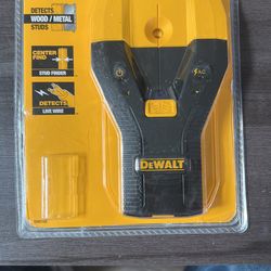 DEWALT STUD  FINDER WITH BATTERIES