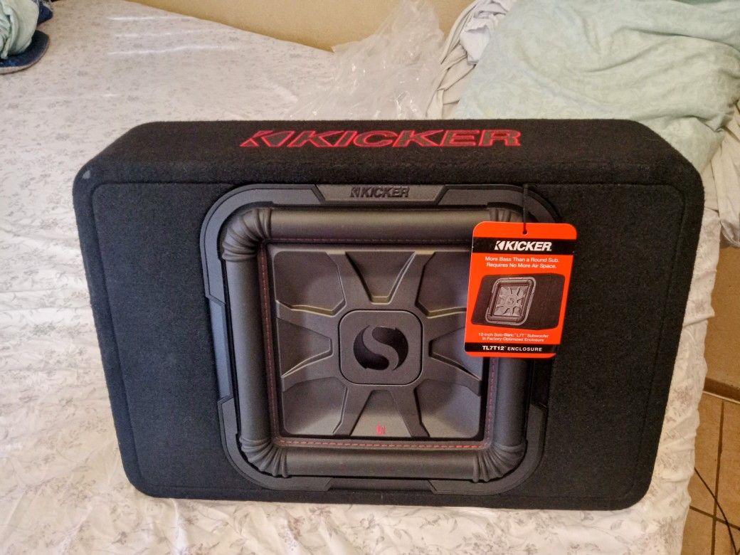 Kicker L7 12 " Truck Box Enclosure. New In Box