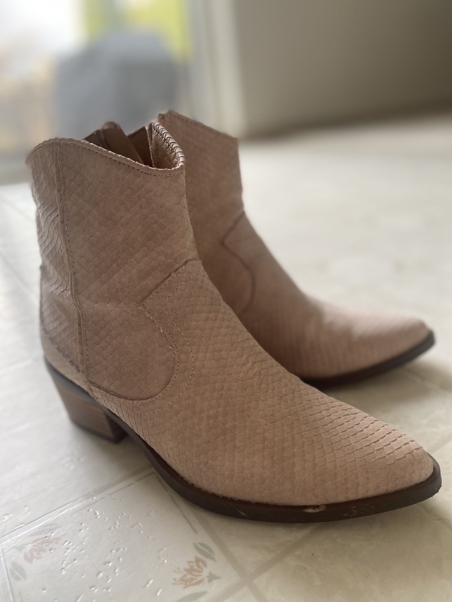 Pink Western Ankle Boots Size 6