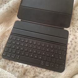 Apple iPad Magic Keyboard
