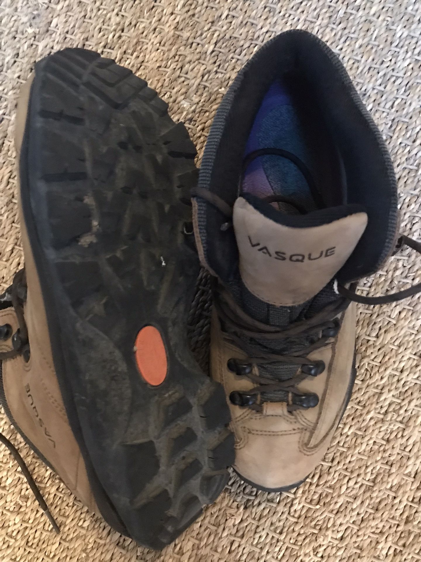 Women’s 8.5 Vasque Gore-Tex Hiking Boots