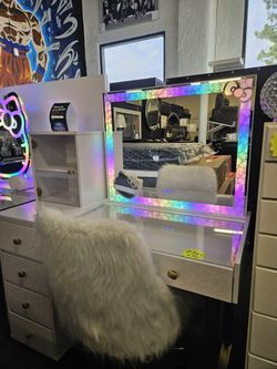 Hello Kitty Vanity