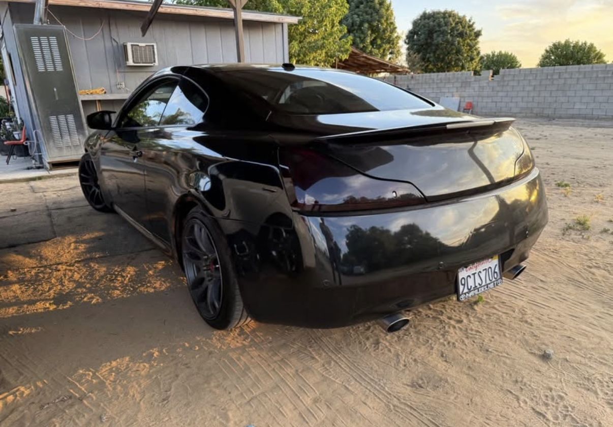 2011 Infiniti G37