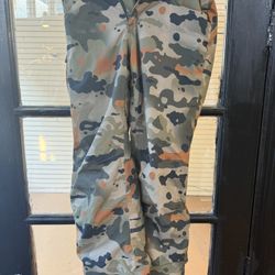 Burton Size Large Sno Pants