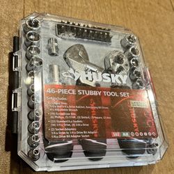 1/4in. and 3/8in. Husky 46 Piece StubbyRatchet and Socket Set (46-Piece)