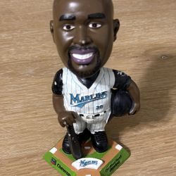 New Cliff Floyd #30 Marlins Bobblehead - 2001 Chevron/Miami Herald Promo