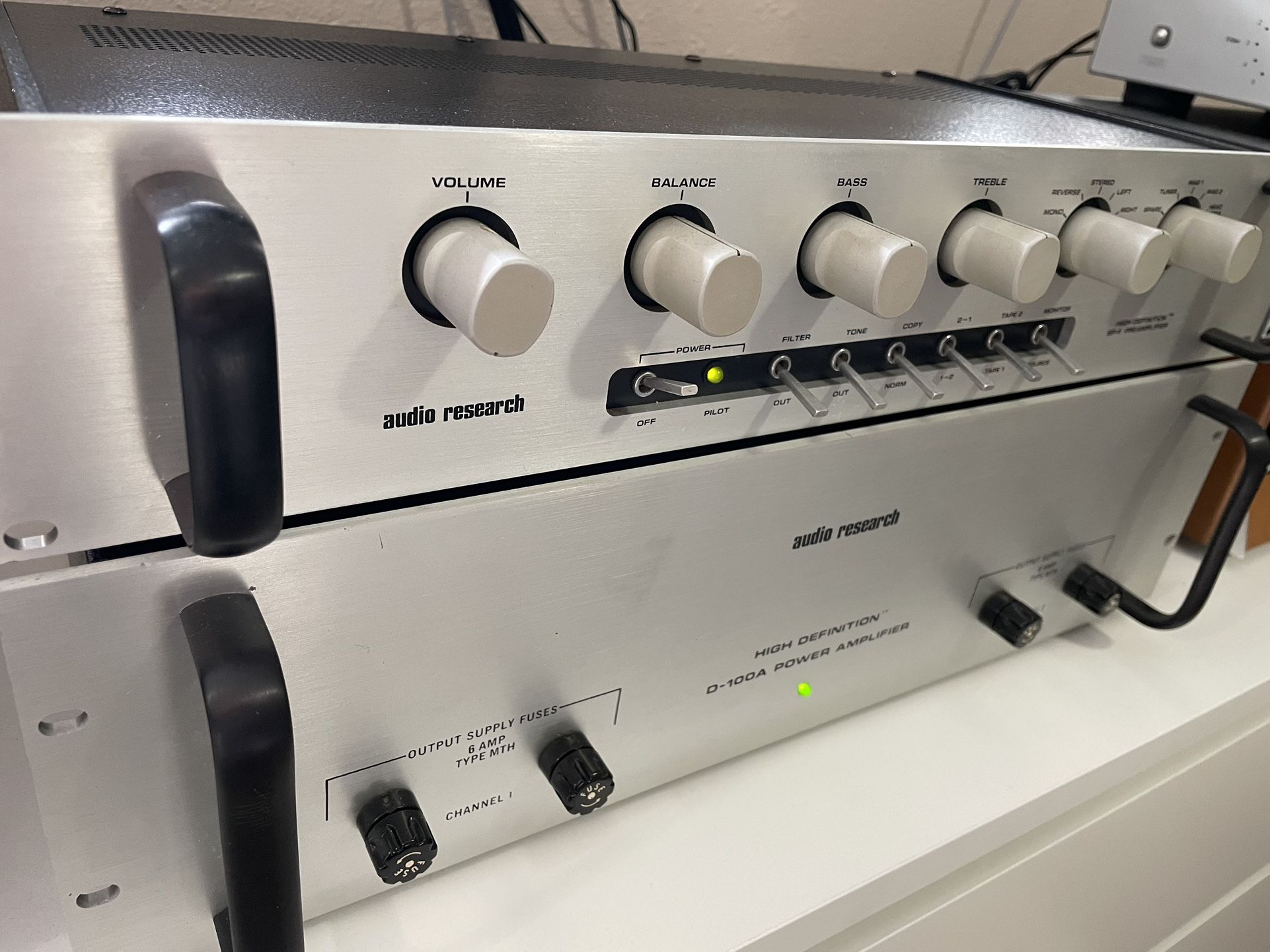 Audio Research D-100A Amplifier & Audio Research SP4 Preamplifier