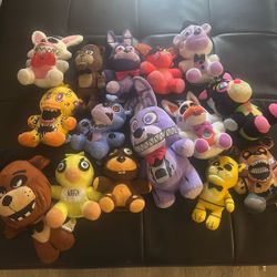 Five nights at Freddy’s plushy’s