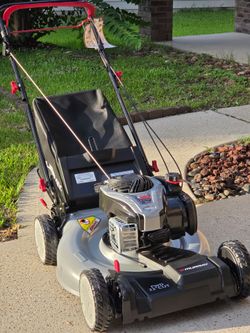 Brand New MURRAY 22 in. 140 cc Briggs & Stratton Walk Behind Gas Self-Propelled Lawn Mower with Front Wheel Drive and Bagger