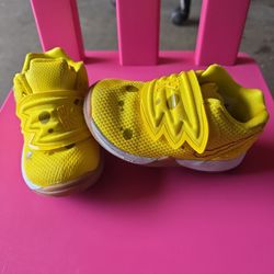 Infant Nike - Kyrie Spongebob Shoes 5C
