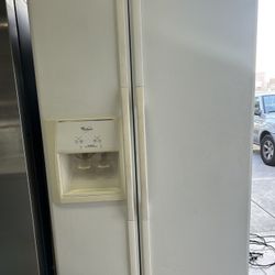 Whirlpool Refrigerator (delivery+install Available) Height 70 X Width 36