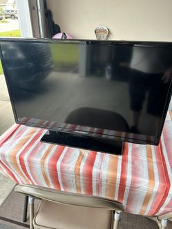 32” Samsung Flat Screen TV