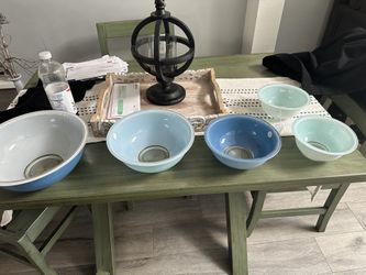 Vintage Pyrex Mixing Bowls