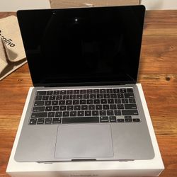 MacBook Air M2 13 inch