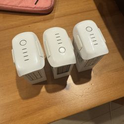 (3) DJI Phantom 4  PRO battery’s
