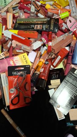 Wholesale Makeup Lot