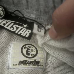 brand new hellstar sweats 