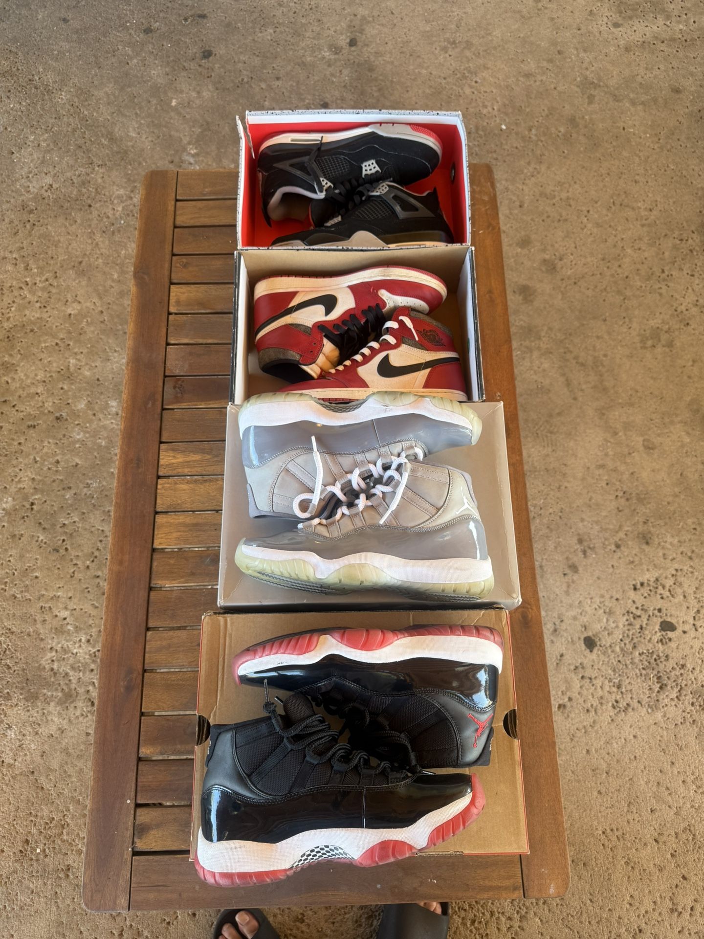 RETRO JORDANS