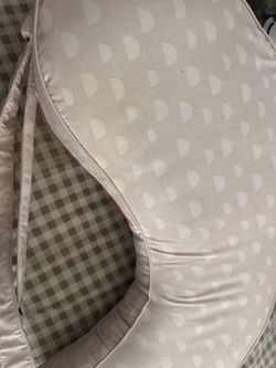 Nursing pillow