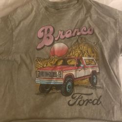 Women’s Graphic Tee 