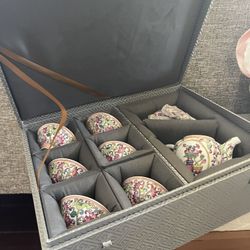 Chinese Tea Cup Set