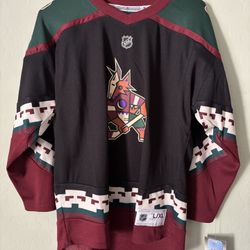 AZ Coyotes Jersey
