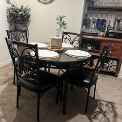 Dinning Table with chairs