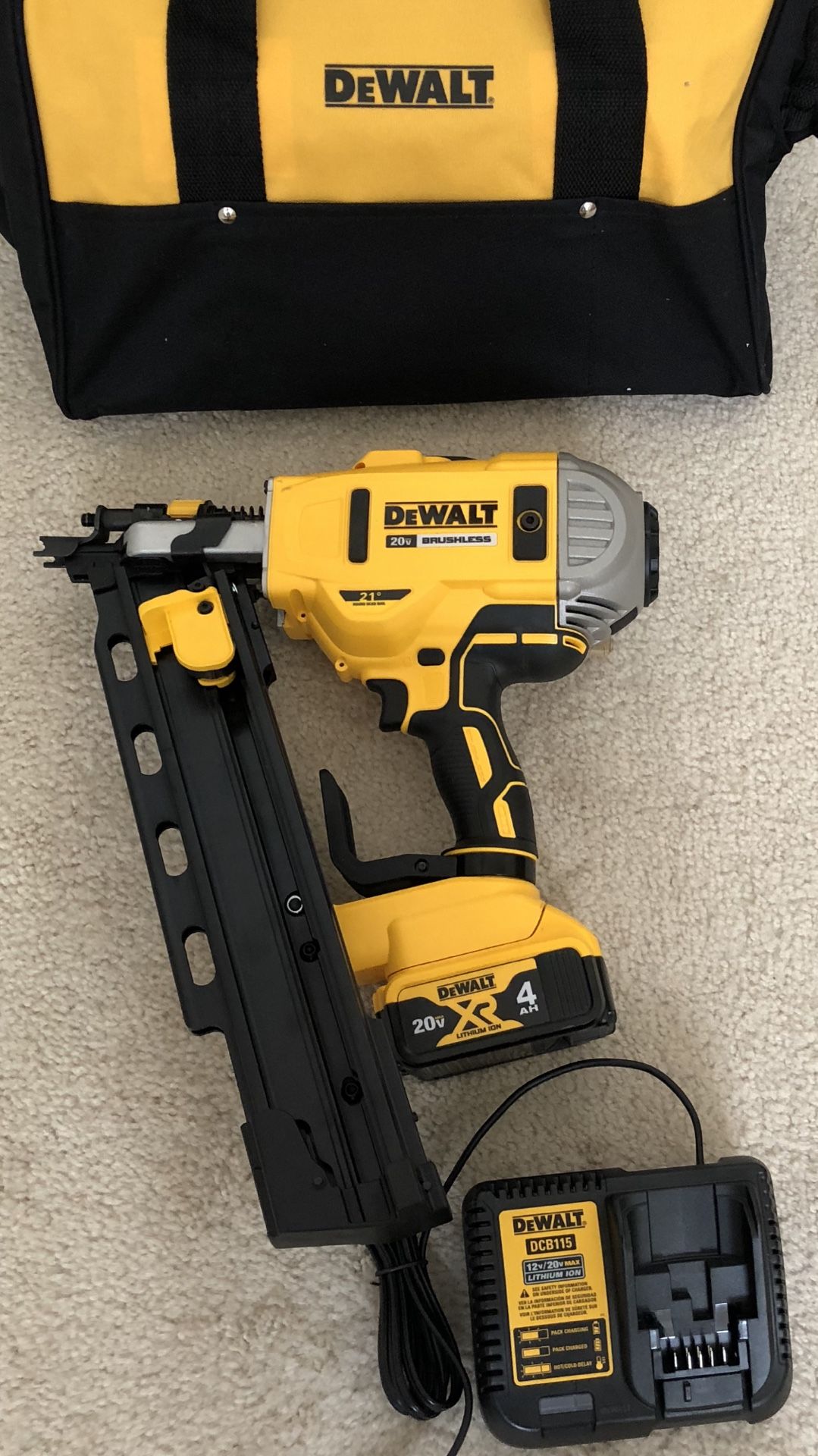 DeWalt 20-Volt MAX Lithium-Ion 21-Degree Cordless Framing Nailer with 4.0 Battery, Charger and Tool Bag
