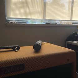 Shure SM57