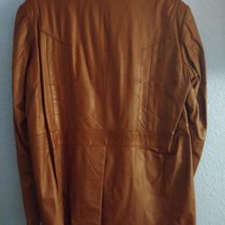 LEATHER JACKET, SIZE: 42. BROWN. VINTAGE LEATHERS BY JEFFERY. IN VERY GOOD CONDITION.