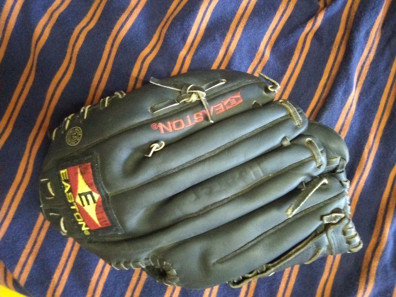 Easton Ex1160B Baseball Glove 11.5 Inch