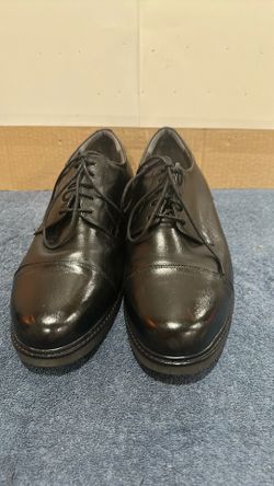 Vintage  men’s   Black   leather dress shoe