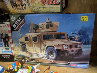 Academy 1/35 Scale M1151 Enhanced Armament Carrier Military Model Kit Plastic