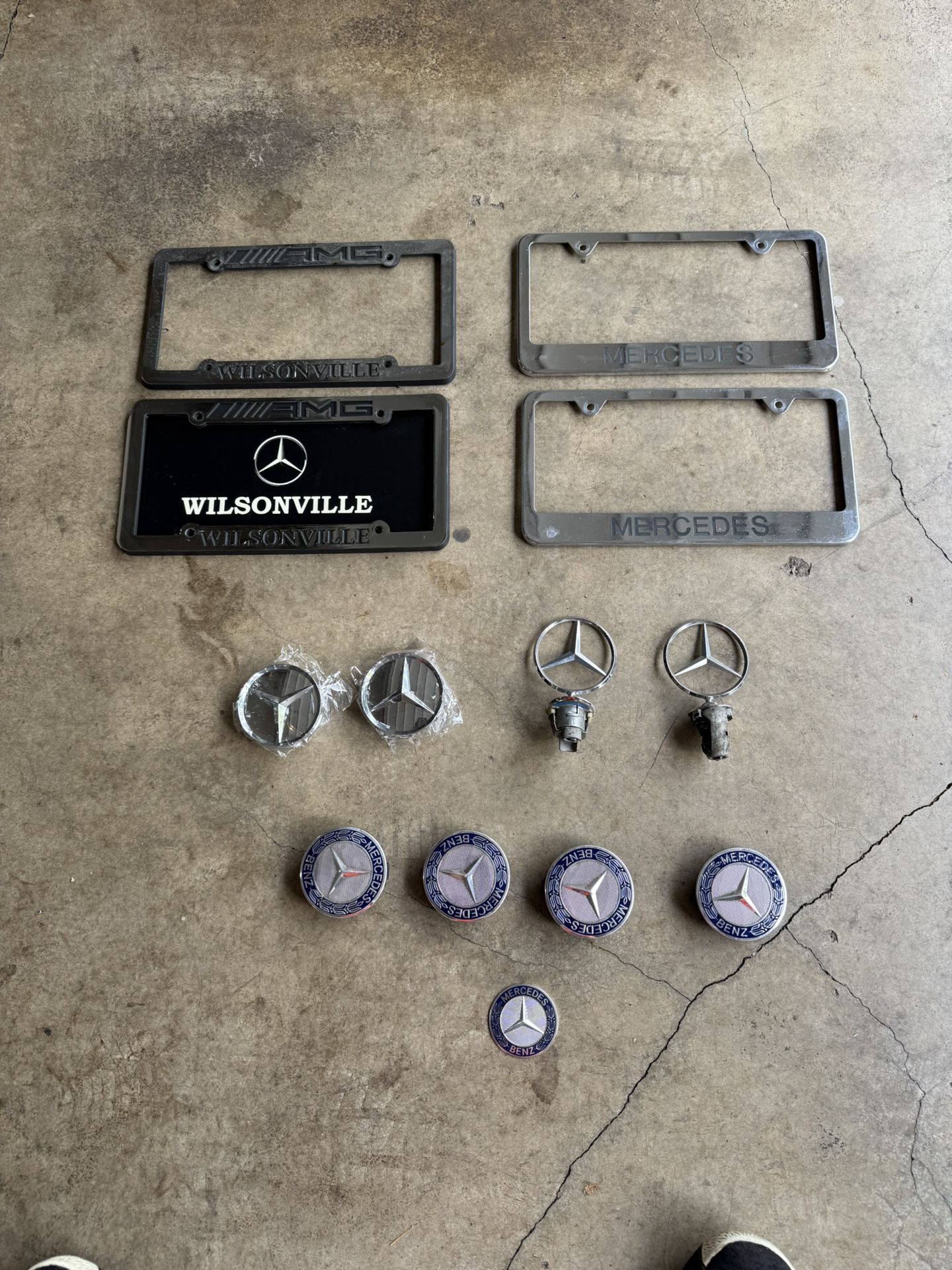 Mercedes Center Wheel Caps, 3 Front Emblem, 2 License Plate Covers