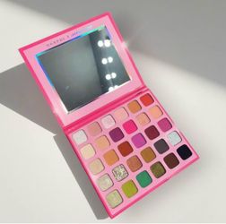MorpheXJefreeStar eyeshadow swatched only, Authentic