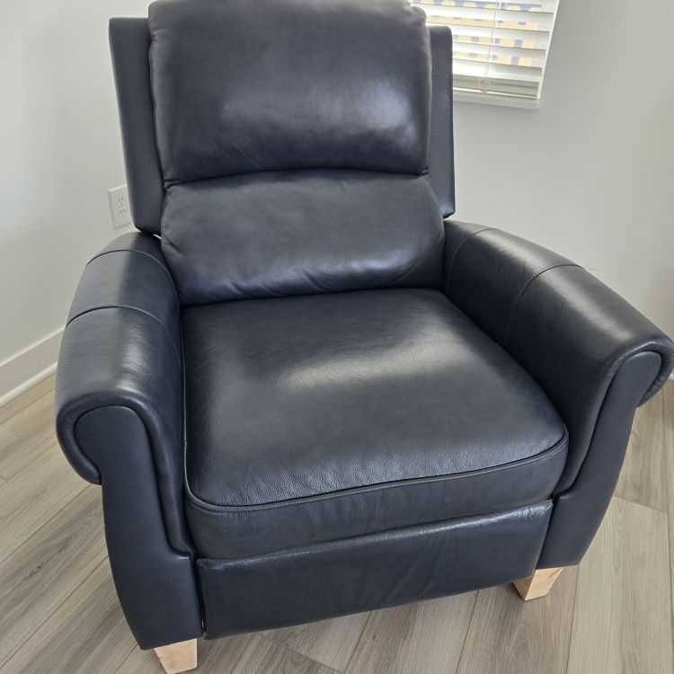 Members Mark Olivia Leather Pushback Recliner Blue Chair for Sale in Pendleton IN OfferUp