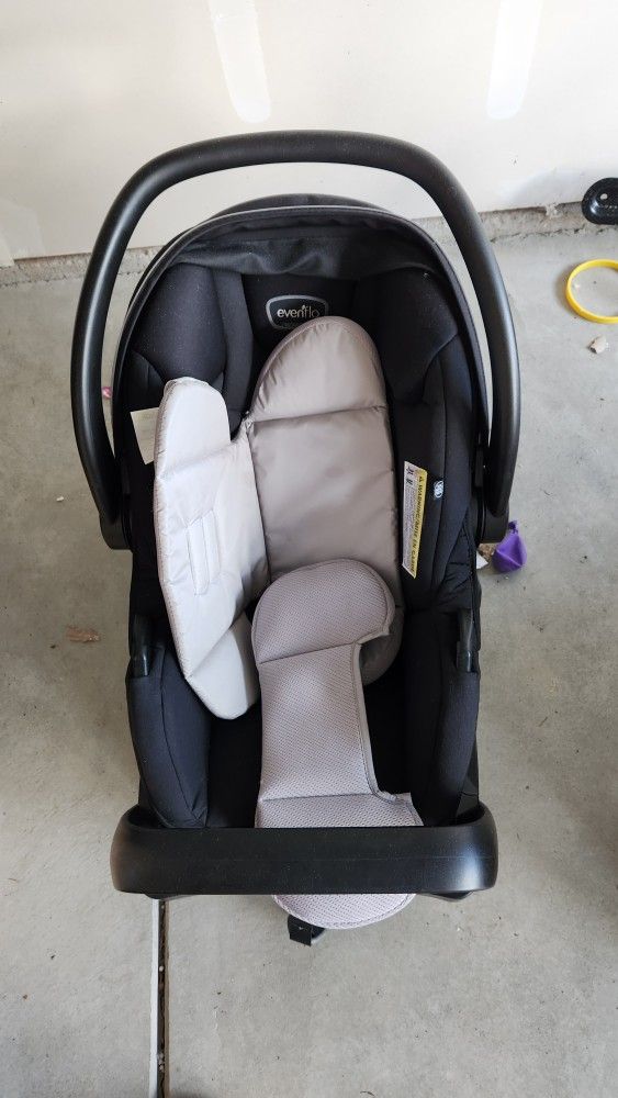 Free Car Seat And Baby Sofa
