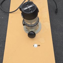 Porter Cable Model 690LR Heavy Duty Rotor. Mounted on base.