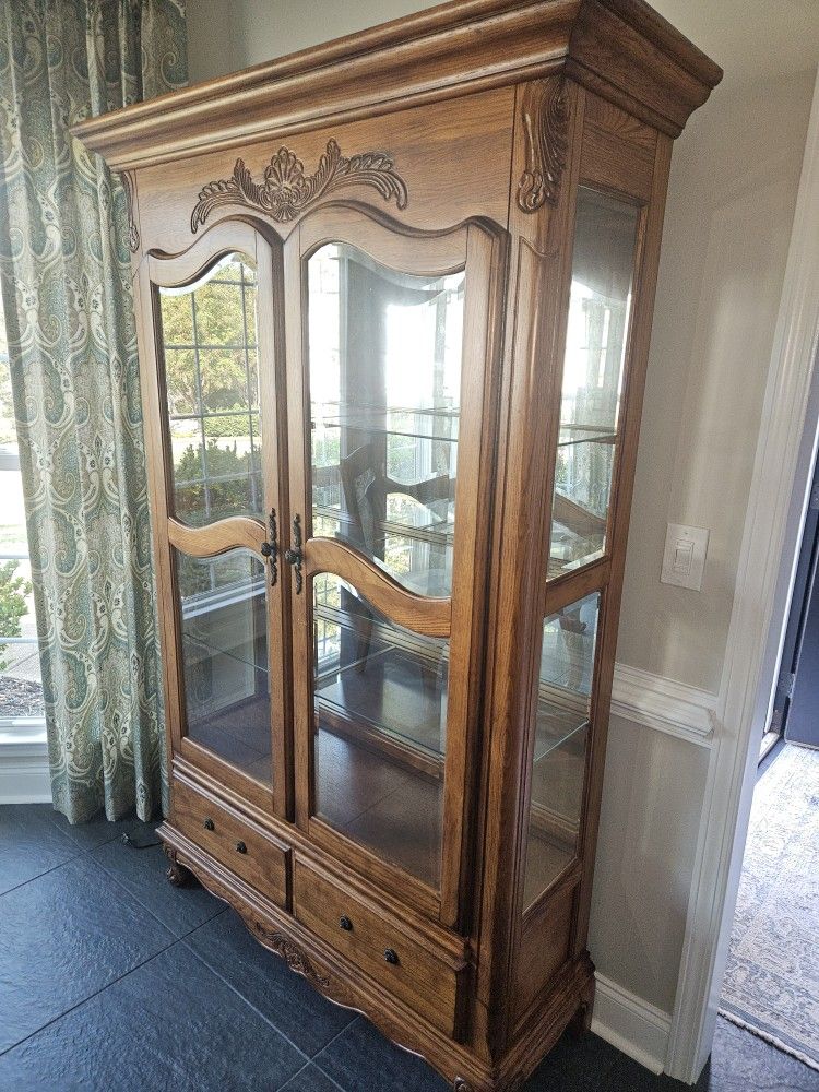 CHINA CABINET