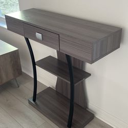 Modern Entryway / Foyer Table – Excellent Condition
