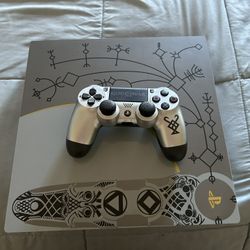 PS4 Pro God of War edition 8/10