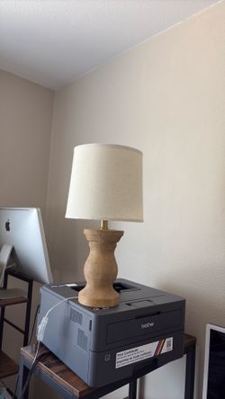 Table lamp